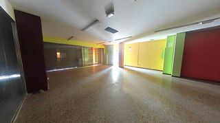 Local comercial en venta en La Roureda en Viladecans