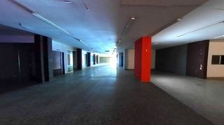 Local comercial en venta en La Roureda en Viladecans