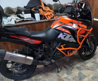 KTM 1290 Super Adventure Naranja/Negra