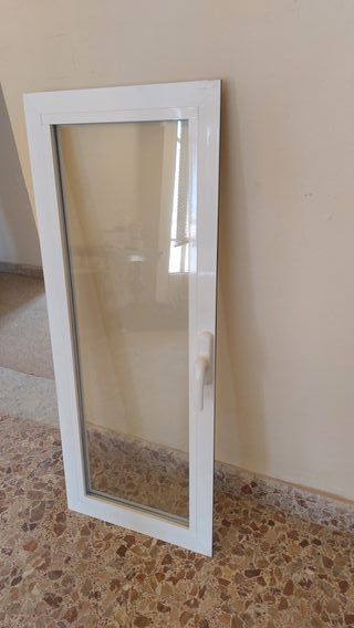 1 Hoja de ventana abatible a izquierda