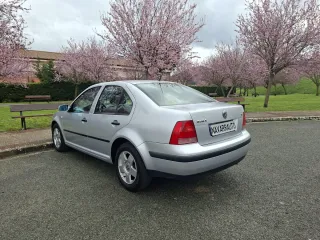 Volkswagen Bora 2001