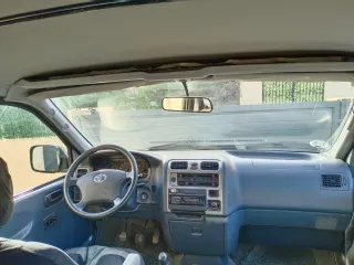 Toyota Hiace 2006