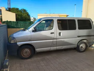 Toyota Hiace 2006