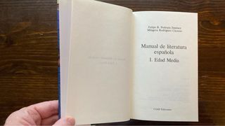 Manuales de literatura española. CENLIT