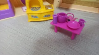 Pin y Pon Casa de Cuentos con personajes.