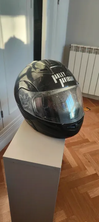 Casco Harley Davidson con rotura