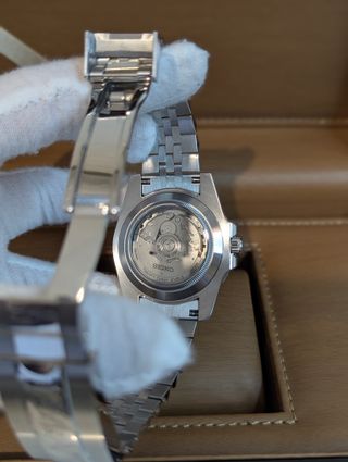 Reloj Seiko Mod GMT Batgirl Azul/Negro/Plateado