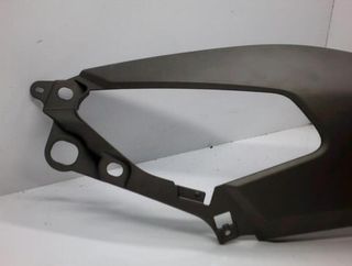 Carenado tras izq yamaha 2047 2dpf171100 n max 125