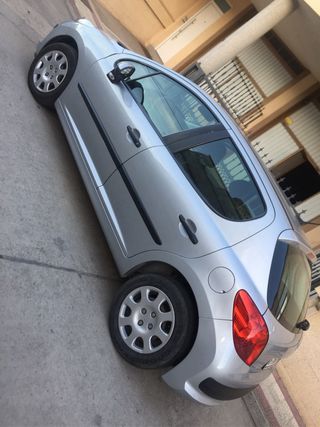 Peugeot 207 URBAN 1.4 HDi