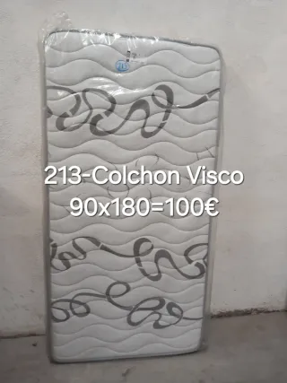 Tavolo da Salotto Regolabile in Legno Marrone e Materassi