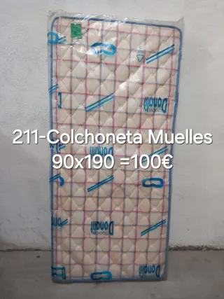 Tavolo da Salotto Regolabile in Legno Marrone e Materassi