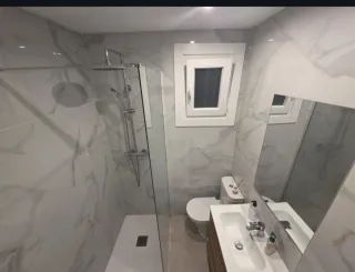 Habitación individual en piso reformado