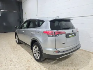 Toyota RAV4 2017