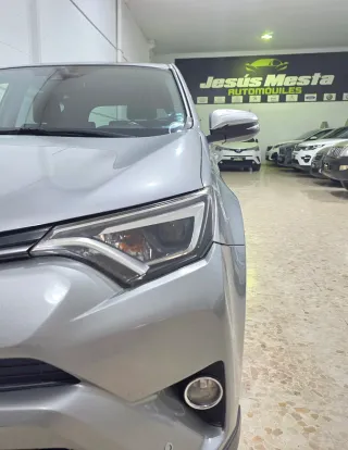 Toyota RAV4 2017