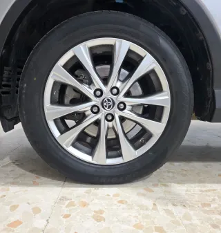 Toyota RAV4 2017