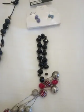 Lote Bisutería Collares y Pendientes