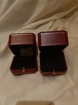 Pareja Cajas Cartier Vacías