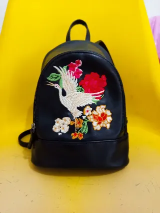 Mochila pequeña Primark. OFERTAAAAAA