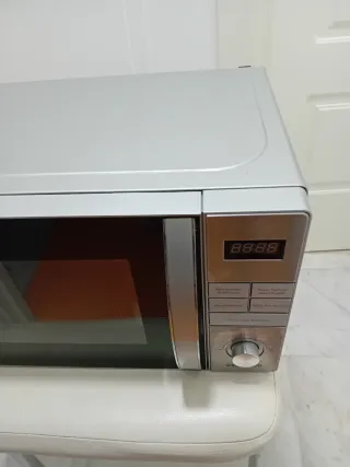 Microonde Westwood Argento