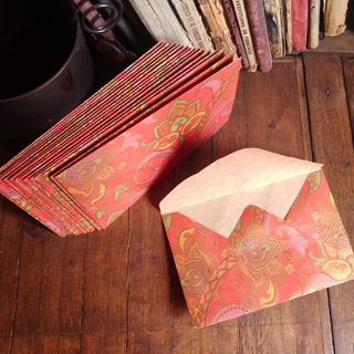 Sobres decorados hechos a mano