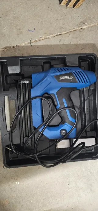 Clavadora Grapadora Eléctrica 2 en 1