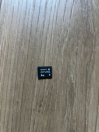 Sony PS Vita + Juego + Funda + Cargador + Memoria