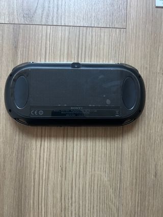 Sony PS Vita + Juego + Funda + Cargador + Memoria