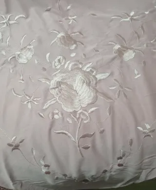 Mantoncillo Flamenco Rosa Bordado