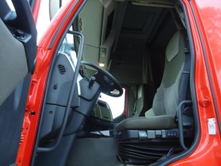 Renault PREMIUM 460-CAMIONES PORTAMAQUINARIAS