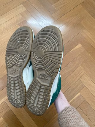 Nike Dunk Low Verdes y Blancas Talla 40 Originales