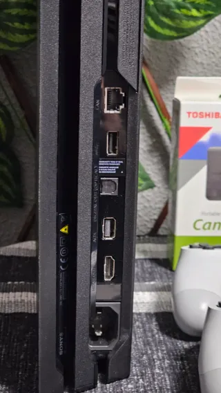 Consola PS4 Pro Negra + 2 Mandos + Disco Duro