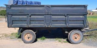 Remolque basculante 2 ejes 6.000 Kilos.
