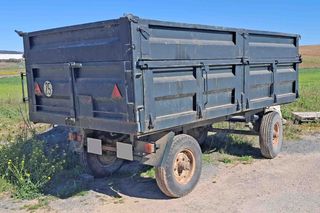 Remolque basculante 2 ejes 6.000 Kilos.