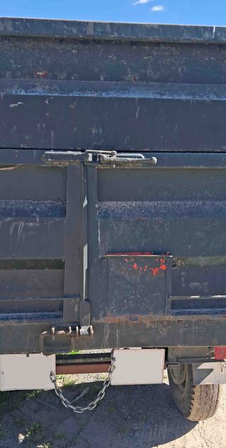 Remolque basculante 2 ejes 6.000 Kilos.