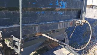 Remolque basculante 2 ejes 6.000 Kilos.