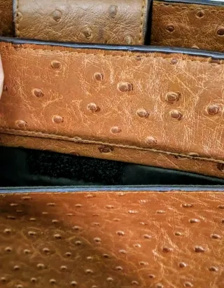 Bolso Mango Marrón Efecto Cocodrilo como Nuevo