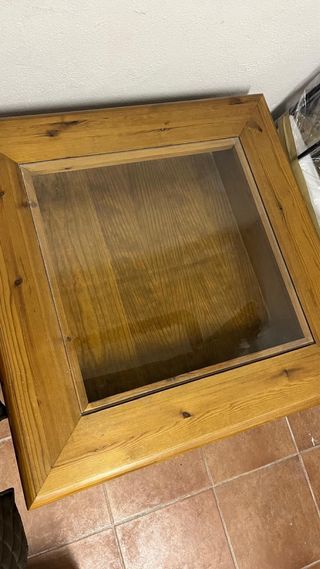 Mesa baja madera con cristal y cajón