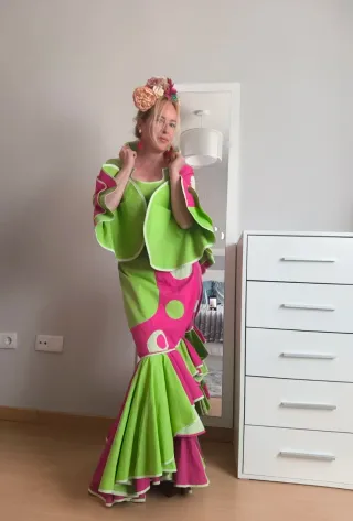 Vestido Flamenca Lunares Verde y Rosa
