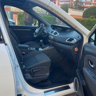 Renault Megane Gr ecsenic  2010 7 plazas