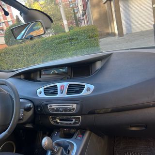 Renault Megane Gr ecsenic  2010 7 plazas