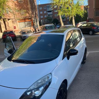 Renault Megane Gr ecsenic  2010 7 plazas