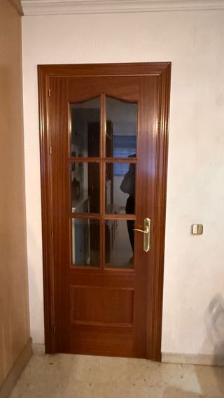 Puertas de madera maciza