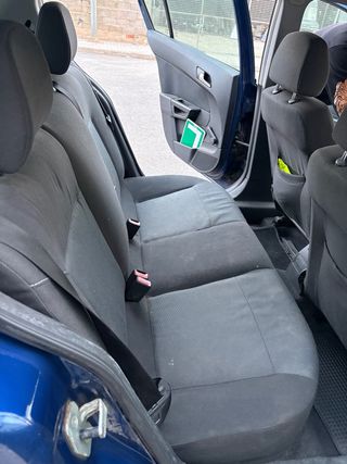 Opel Astra 2006