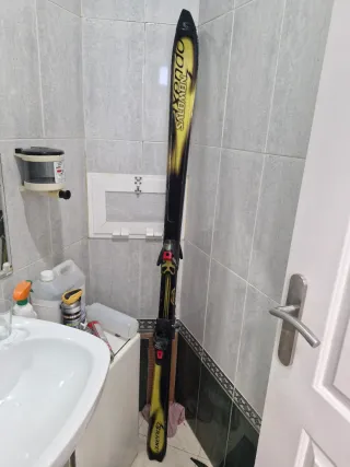 Esquís Dynastar, salomon etc