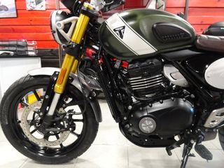 Triumph Scrambler 400 X