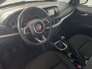 Fiat Tipo 1.6 Lounge 88kW (120CV) diesel Mjet 5P