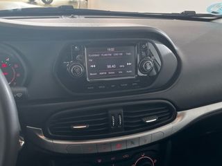 Fiat Tipo 1.6 Lounge 88kW (120CV) diesel Mjet 5P