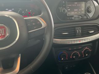 Fiat Tipo 1.6 Lounge 88kW (120CV) diesel Mjet 5P