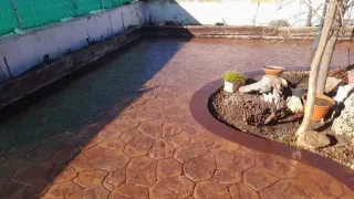 Hormigón impreso imitación madera y piedra