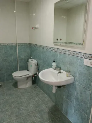 Local comercial diáfano